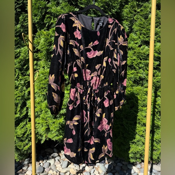 New Look Velvet Black Dress with Pink Floral Design - Picture 1 of 3